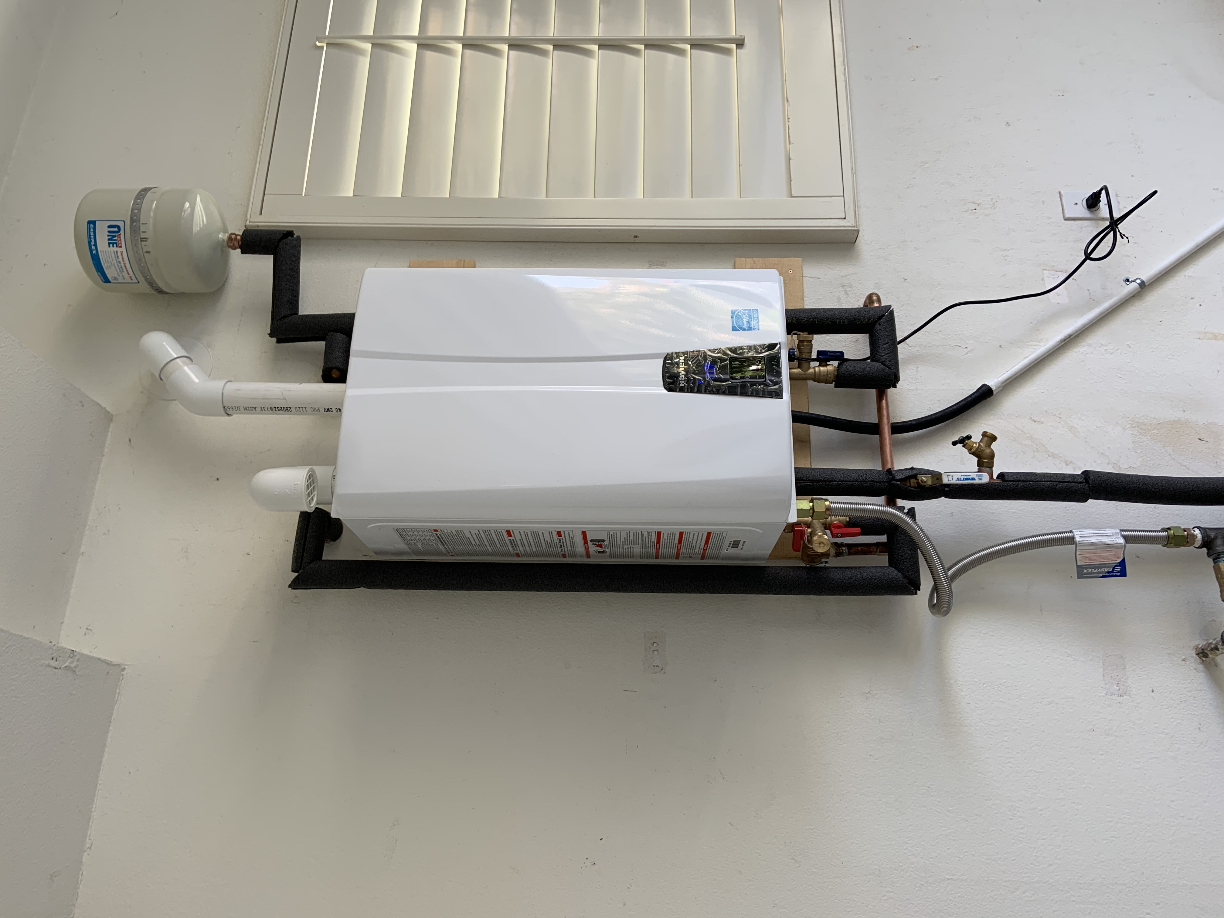 Navien Tankless Water Heater Installation Irvine, CA Orange County